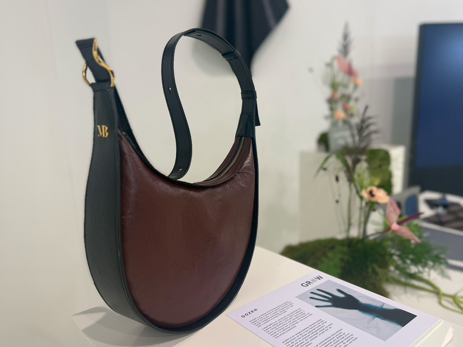Custom LUNAFORM bag for international exhibitions